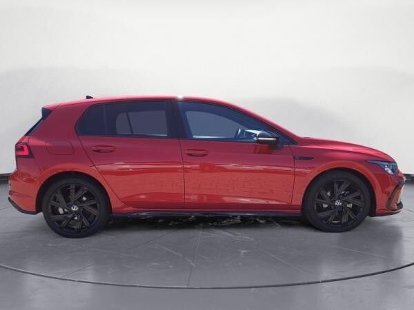 Volkswagen Golf VIII Lim. AHK, Head-up-Display, Business & Winter Premium Paket, sofort verfügbar