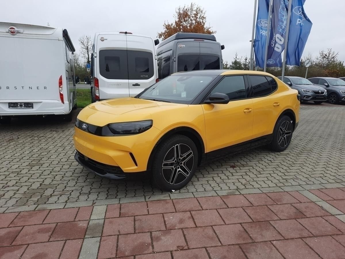 Ford Capri RWD Premium H ACC