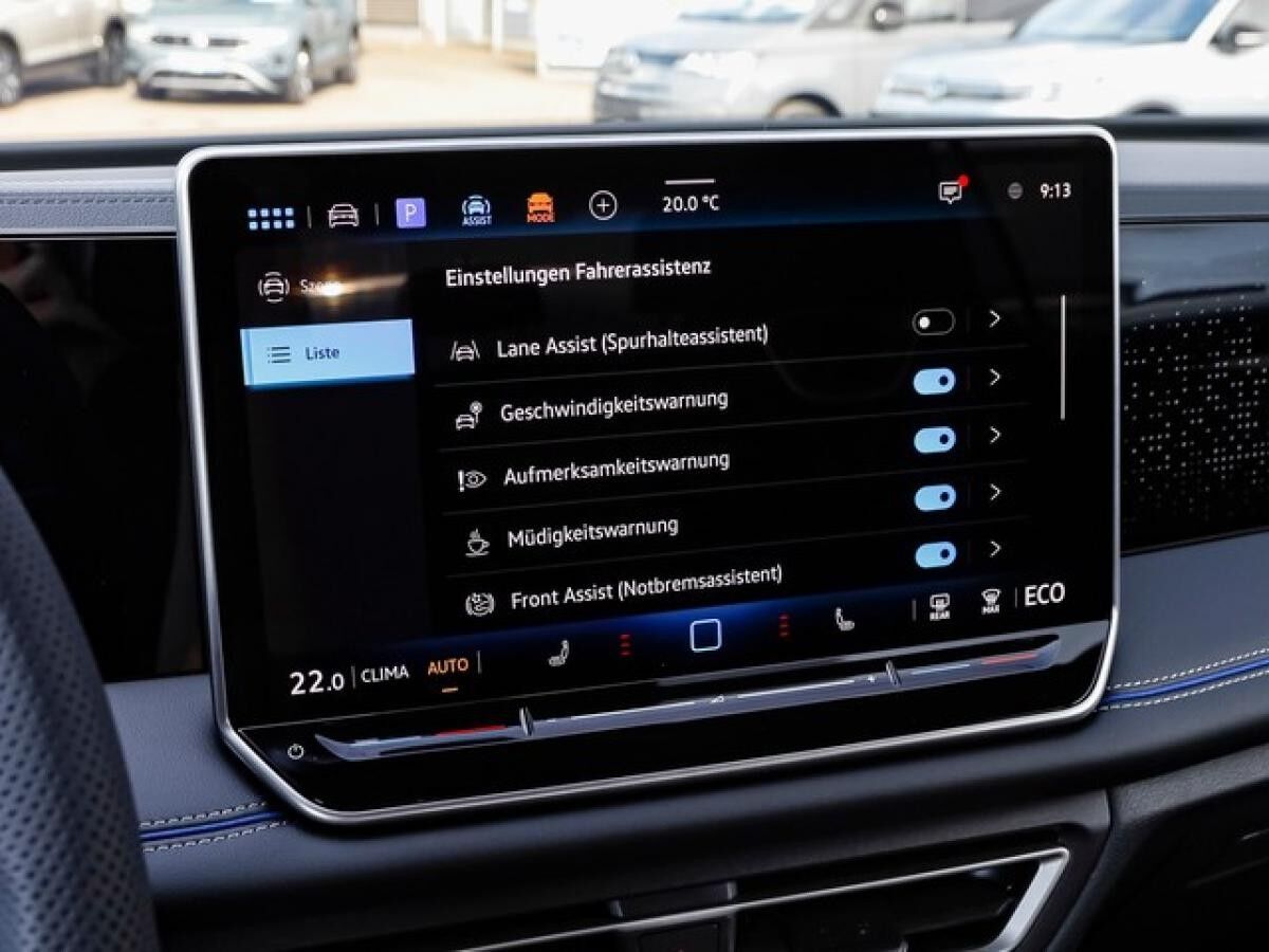 Volkswagen Tiguan "R-LINE" 1,5 l eHybrid 6-Gang DSG AHK-WKR-IQ-DRIVE-LM20-MATRIX-BLACK-STYLE