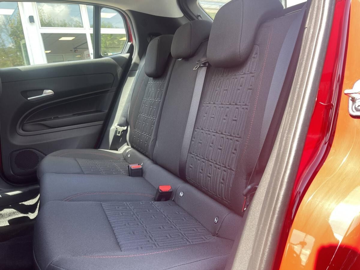 Fiat 600e 600 e (365)