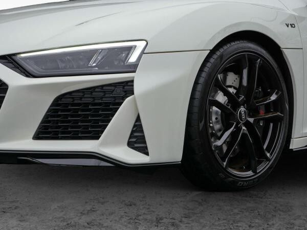 Audi R8 Spyder V10 performance RWD exclusive individual