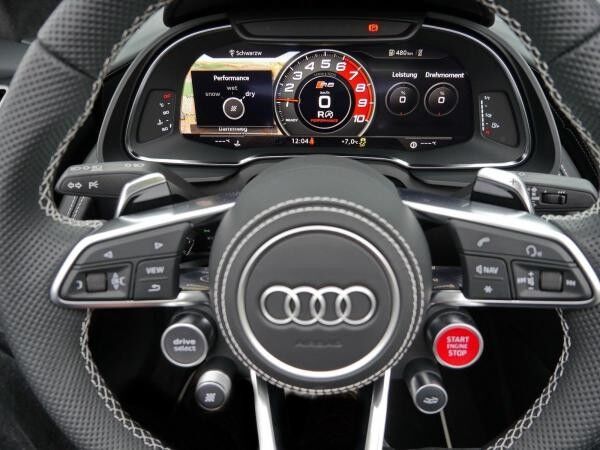 Audi R8 Spyder V10 performance RWD exclusive individual