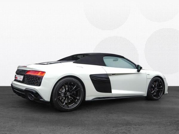 Audi R8 Spyder V10 performance RWD exclusive individual