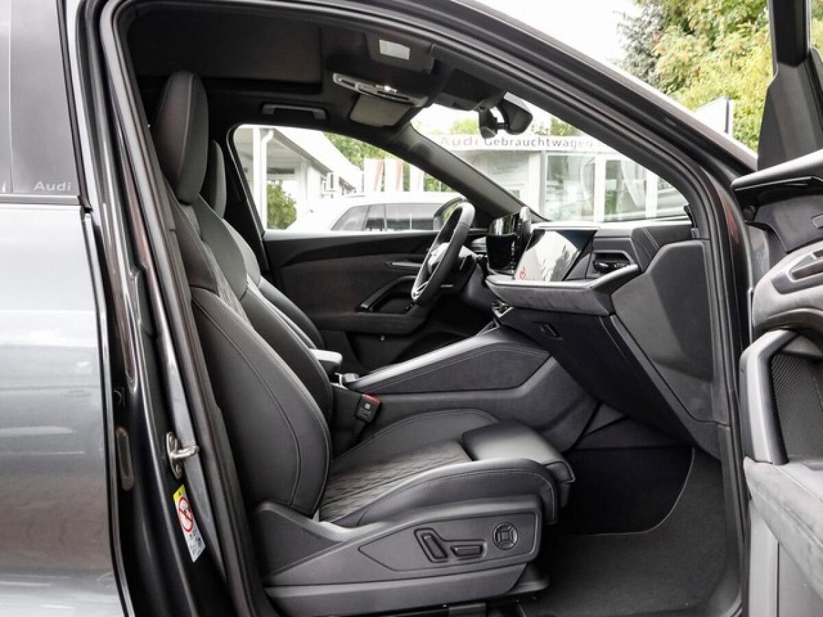 Audi Q5 TDI Quattro - 2 x S line edition One TechPro Navi Pano Luft AHK