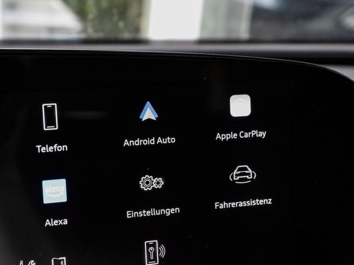 Audi Q5 TDI Quattro - 2 x S line edition One TechPro Navi Pano Luft AHK