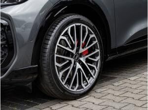 Audi Q5 TDI Quattro - 2 x S line edition One TechPro Navi Pano Luft AHK