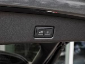 Audi Q5 TDI Quattro - 2 x S line edition One TechPro Navi Pano Luft AHK