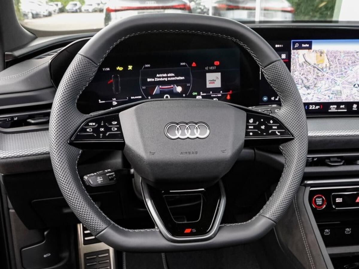 Audi Q5 TDI Quattro - 2 x S line edition One TechPro Navi Pano Luft AHK