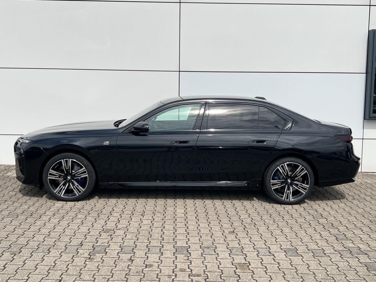 BMW 740 740d 🔥Vorführwagenaktion/Verfügbar ab 04/26🔥🔥Sportpaket Pro+ Automatiktüren+BMW Kristallscheinwerfer