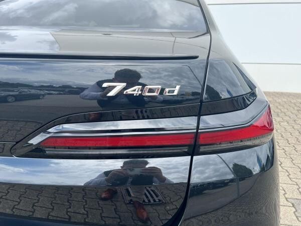 BMW 740 740d 🔥Vorführwagenaktion/Verfügbar ab 04/26🔥🔥Sportpaket Pro+ Automatiktüren+BMW Kristallscheinwerfer