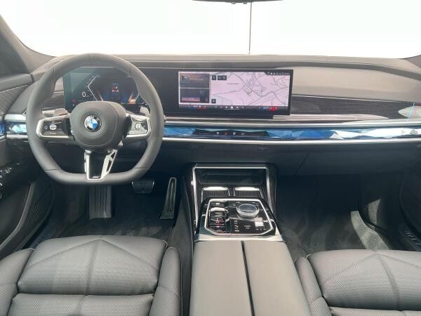 BMW 740 740d 🔥Vorführwagenaktion/Verfügbar ab 04/26🔥🔥Sportpaket Pro+ Automatiktüren+BMW Kristallscheinwerfer