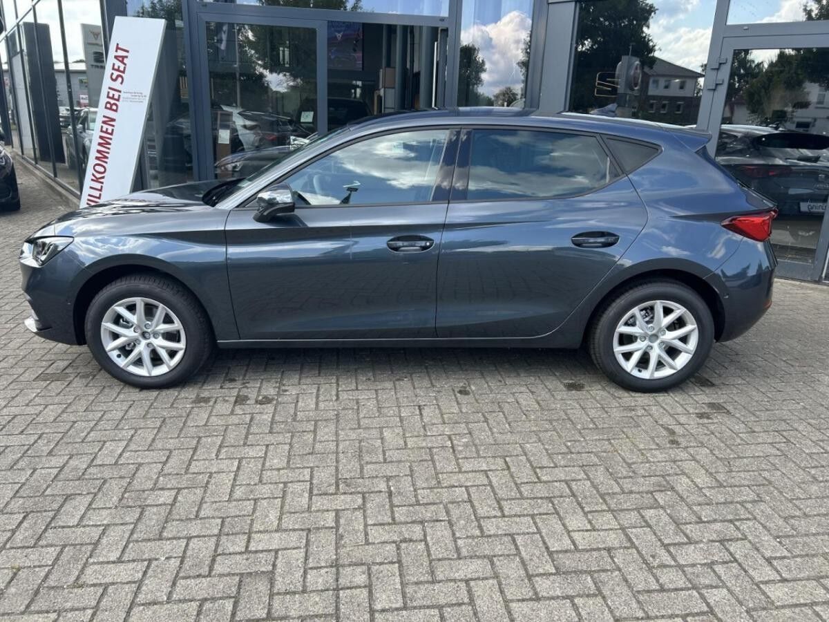 Seat Leon 1.5 eTSI Style Navi Rückfahrkamera Klima
