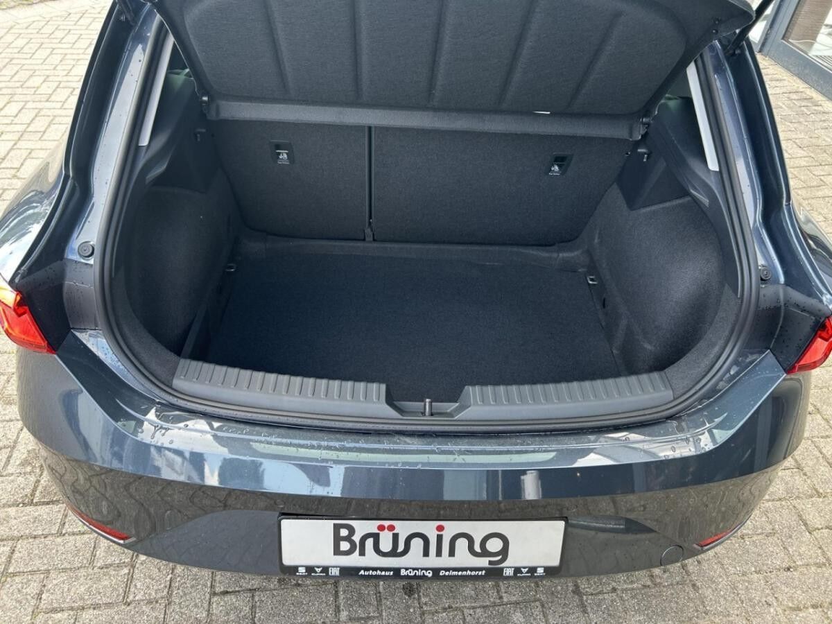 Seat Leon 1.5 eTSI Style Navi Rückfahrkamera Klima