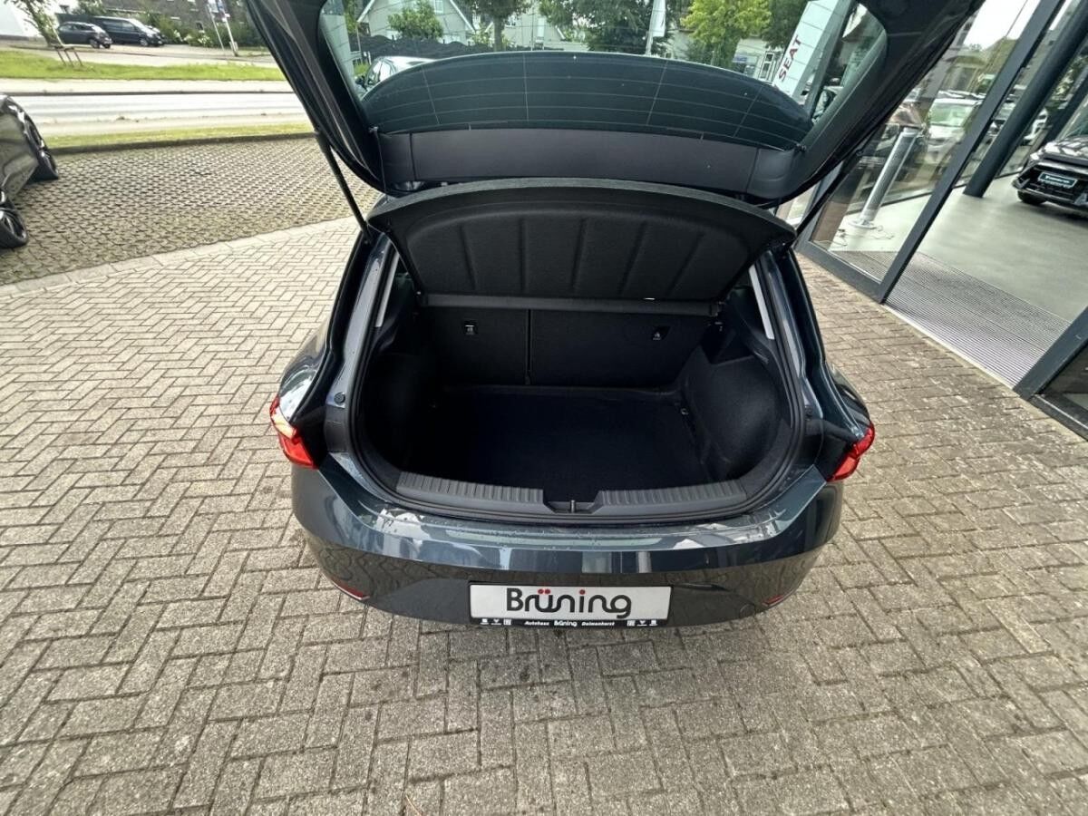 Seat Leon 1.5 eTSI Style Navi Rückfahrkamera Klima