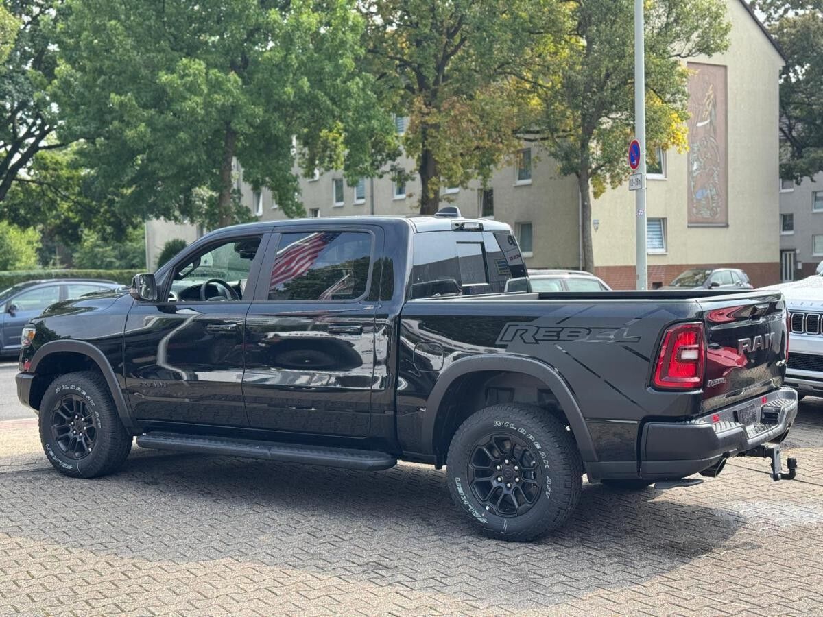 Dodge RAM REBEL Night Premium Edition Sonderaktion