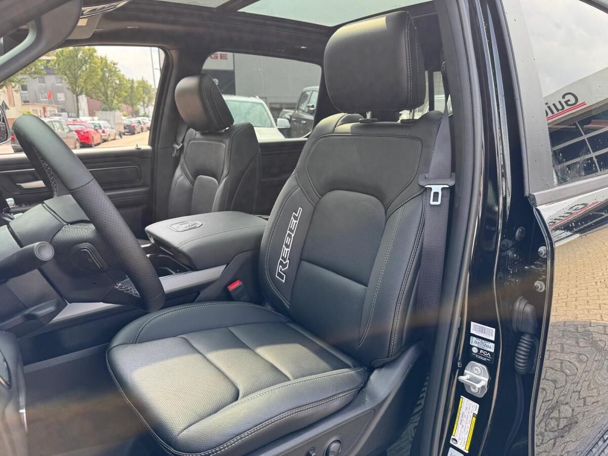 Dodge RAM REBEL Night Premium Edition Sonderaktion