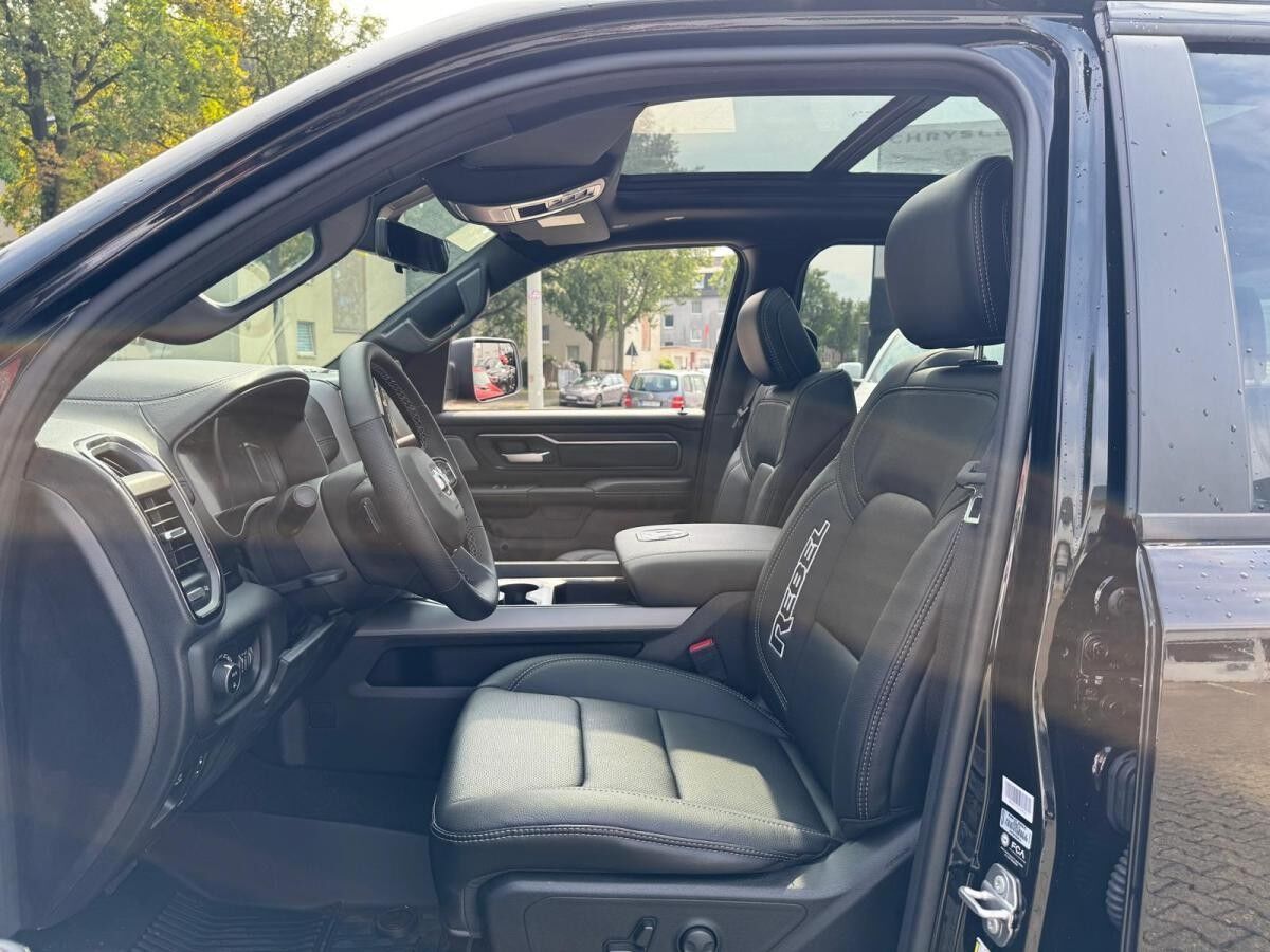 Dodge RAM REBEL Night Premium Edition Sonderaktion