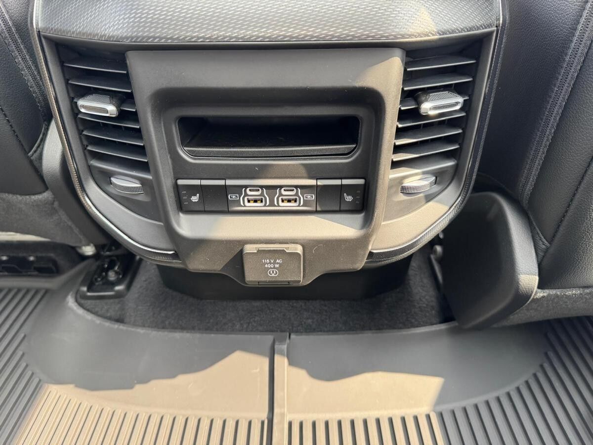 Dodge RAM REBEL Night Premium Edition Sonderaktion