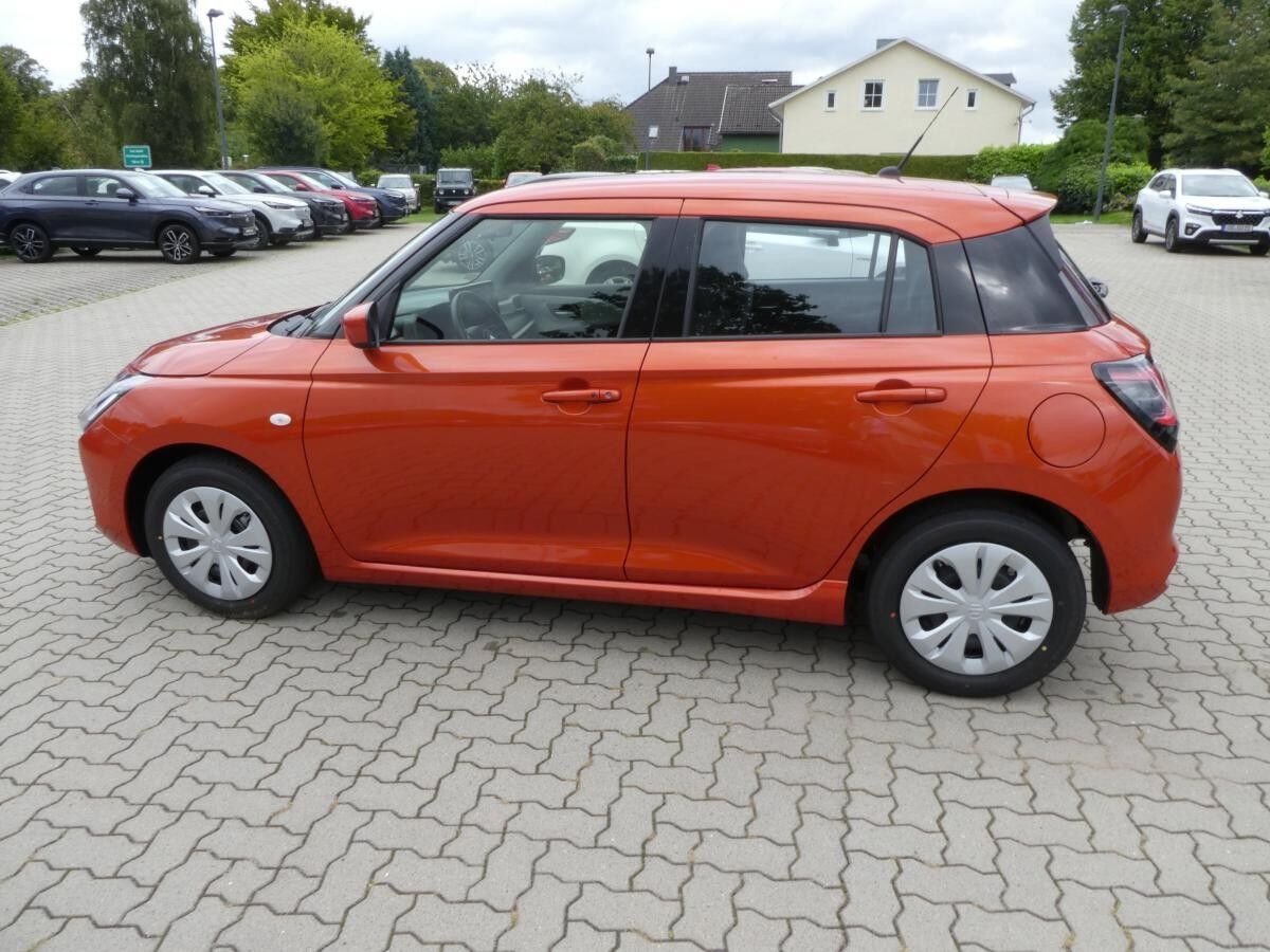 Suzuki Swift 1.2 Dualjet HYBRID Club- Inkl. Allwetterreifen/Fracht
