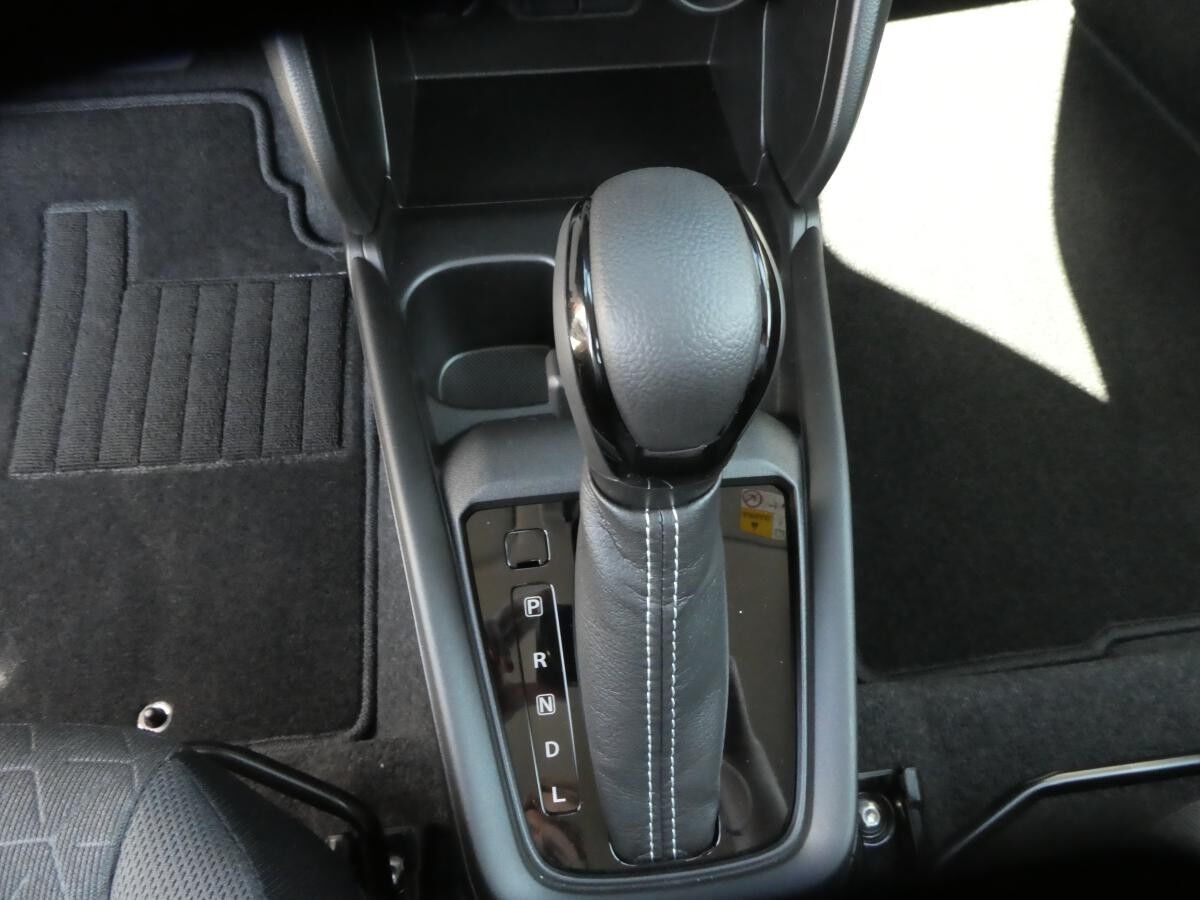 Suzuki Swift 1.2 Dualjet HYBRID Comfort CVT Automatik - Standort Hamburg