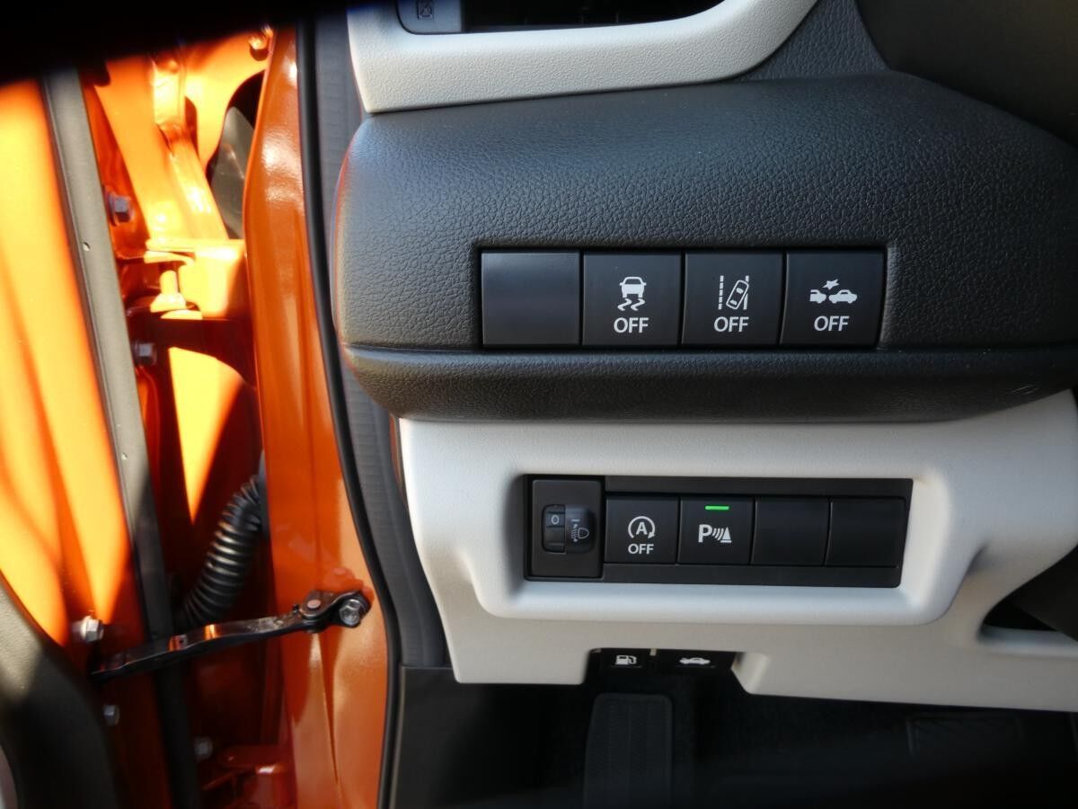 Suzuki Swift 1.2 Dualjet HYBRID Comfort CVT Automatik - Standort Hamburg