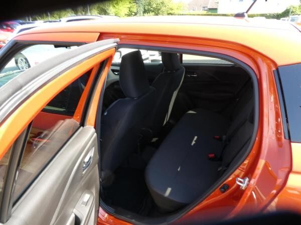 Suzuki Swift 1.2 Dualjet HYBRID Comfort CVT Automatik - Standort Hamburg