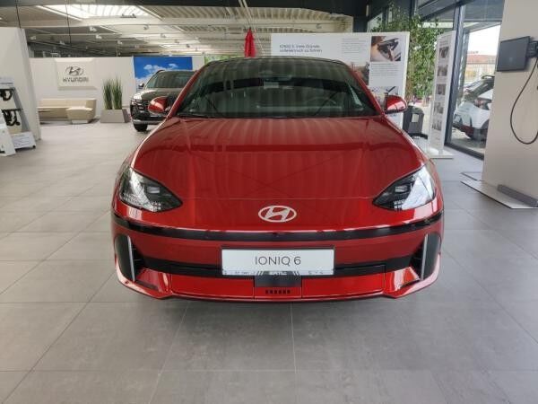 Hyundai IONIQ 6 77,4 kWh 4WD UNIQ + Panoramadach + 20 Zoll-Leichtmetallfelgen SOFORT VERFÜGBAR