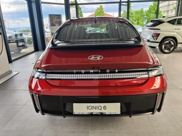 Hyundai IONIQ 6 77,4 kWh 4WD UNIQ + Panoramadach + 20 Zoll-Leichtmetallfelgen SOFORT VERFÜGBAR