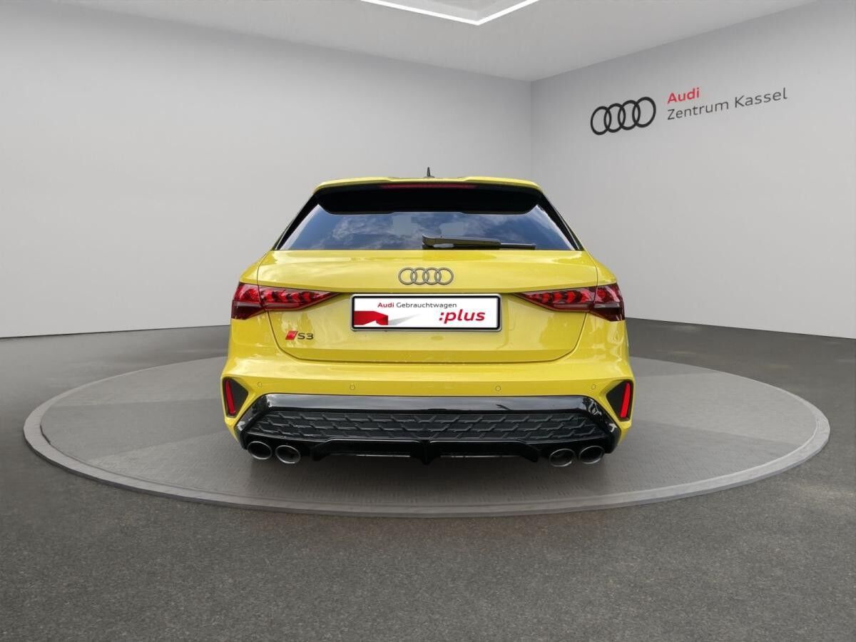 Audi S3 SB 2.0 TFSI qu. Matrix SONOS Pano HuD Kamera