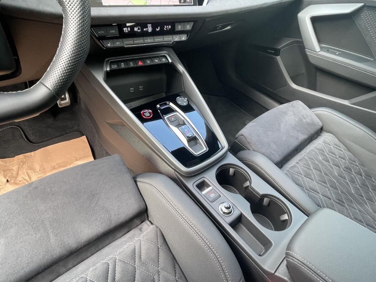 Audi S3 SB 2.0 TFSI qu. Matrix SONOS Pano HuD Kamera