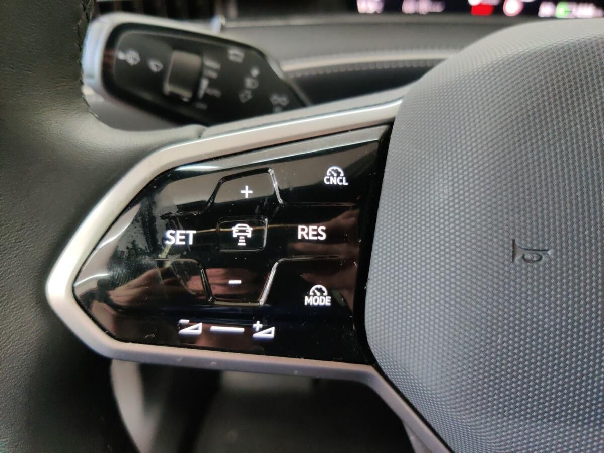 Volkswagen ID.7 Tourer Pro S h/AHK/Matrix/WäPu/01.30Garantie