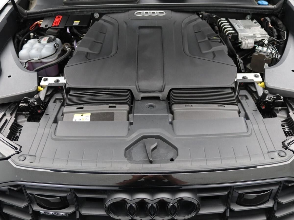 Audi Q8 S-Line edition 50TDI quattro/ Pano, HD-Matrix