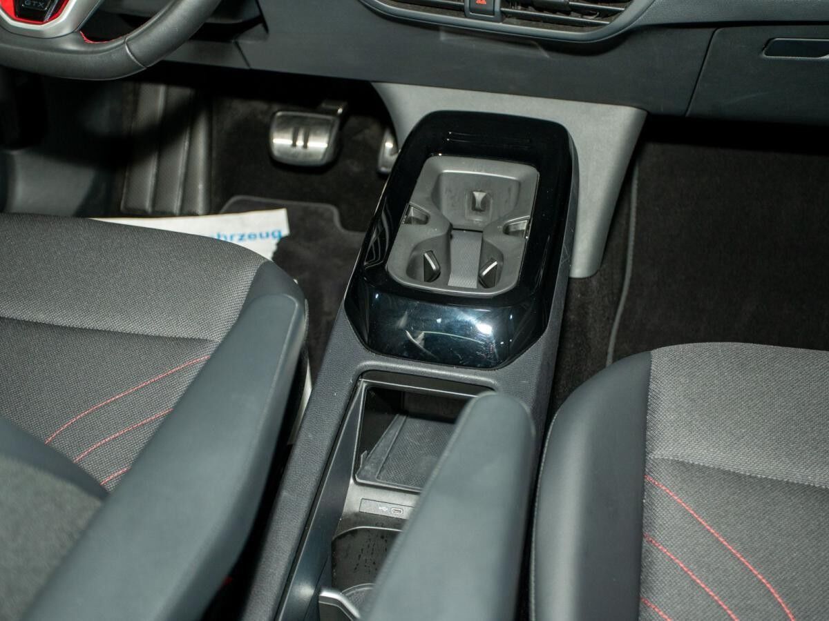 Volkswagen ID.4 GTX Navi Kamera AHK Stdhzg Pano ACC LED SHZ Volkswagen ID.4 GTX Navi Kamera AHK Stdhzg Pano ACC LED SHZ