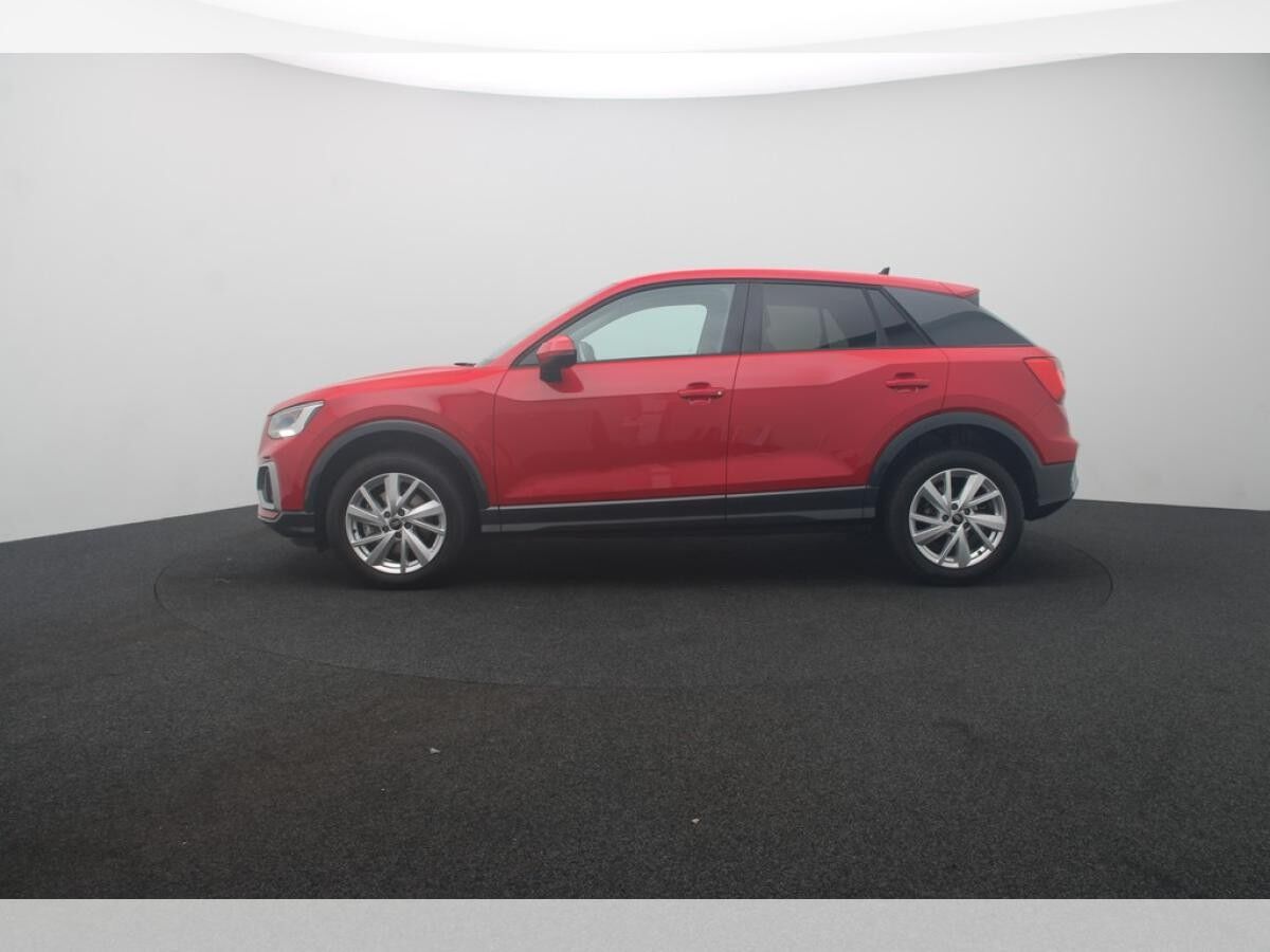 Audi Q2 35 TDI . Virt.Cockpit LED AHK