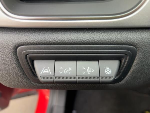 Renault Captur 2 TECHNO TCe 140 EDC NAVI UPE:34.000,-