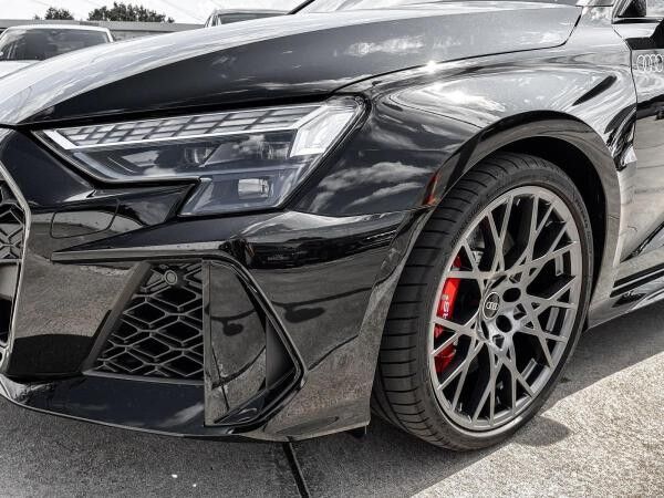 Audi RS3 Sportback quattro S tronic Navi Pano Sportabgas