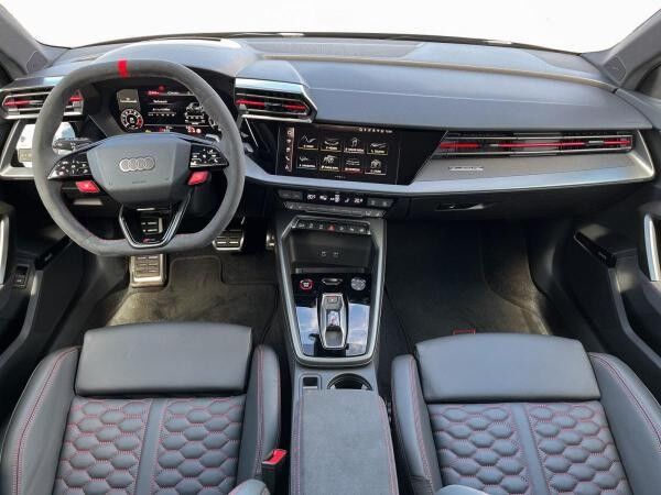 Audi RS3 Sportback quattro S tronic Navi Pano Sportabgas