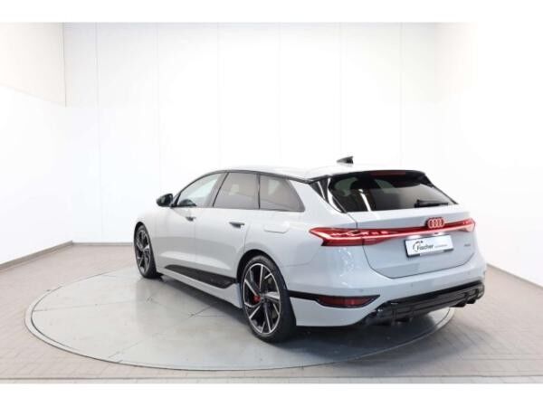 Audi A6 e-tron Avant quattro S line UPE: 109.465,00 €