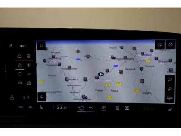 Audi A6 e-tron Avant quattro S line UPE: 109.465,00 €