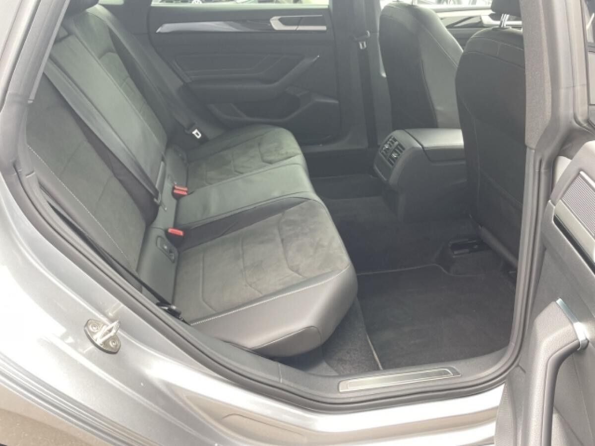 Volkswagen Arteon Shooting Brake 2,0 TDI R-Line Matrix AHK Pano Kamera Navi