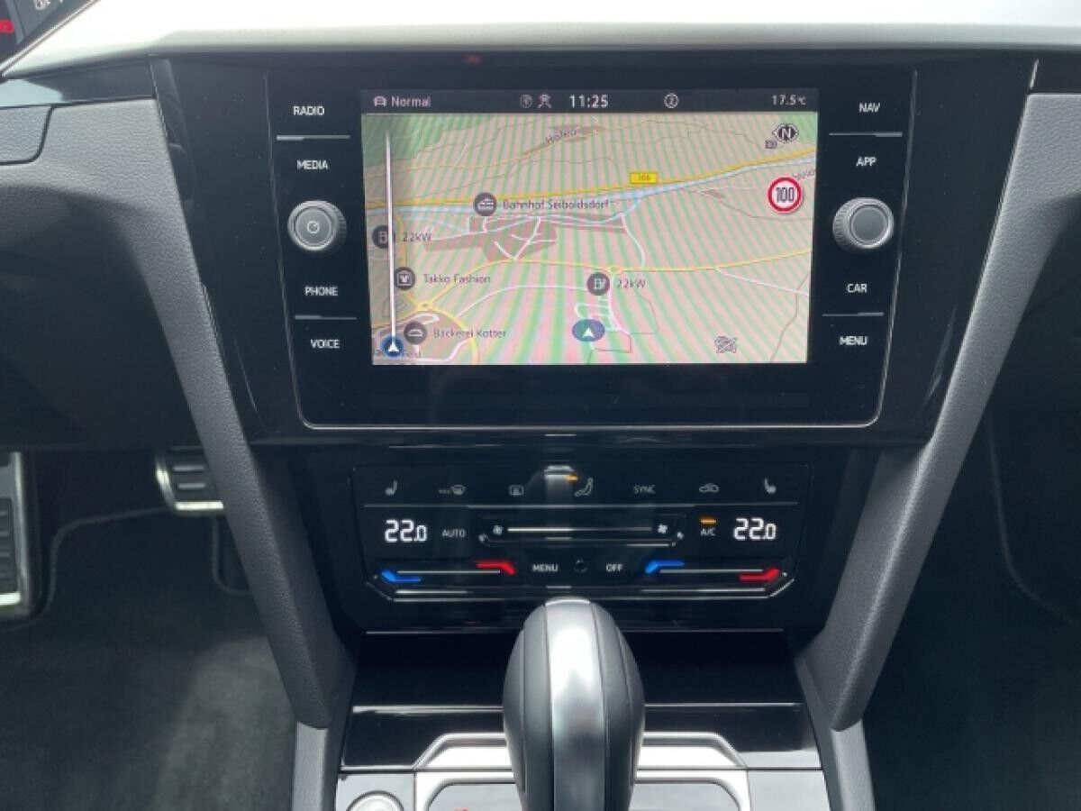 Volkswagen Arteon Shooting Brake 2,0 TDI R-Line Matrix AHK Pano Kamera Navi