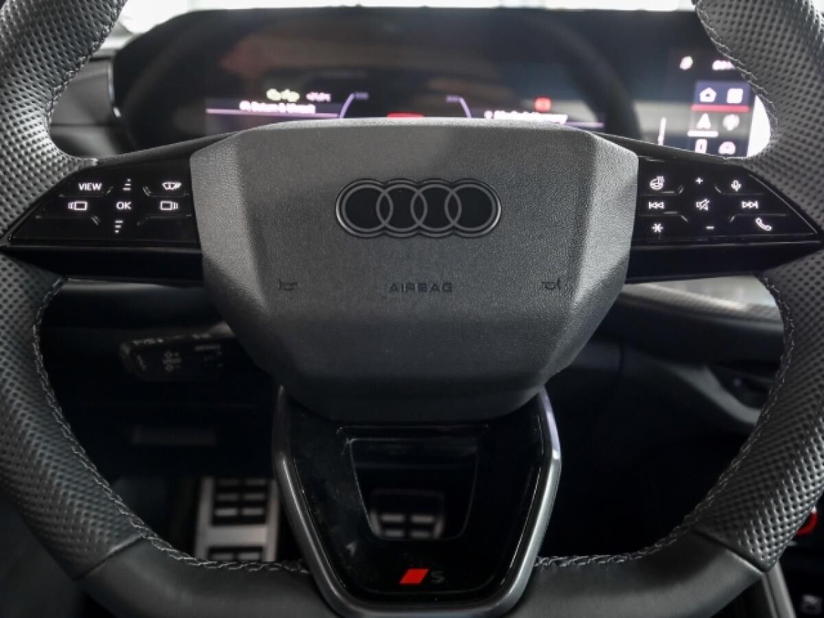 Audi Q5 Sportback edition one TDI Luftfed. HUD
