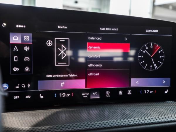 Audi Q5 Sportback edition one TDI Luftfed. HUD