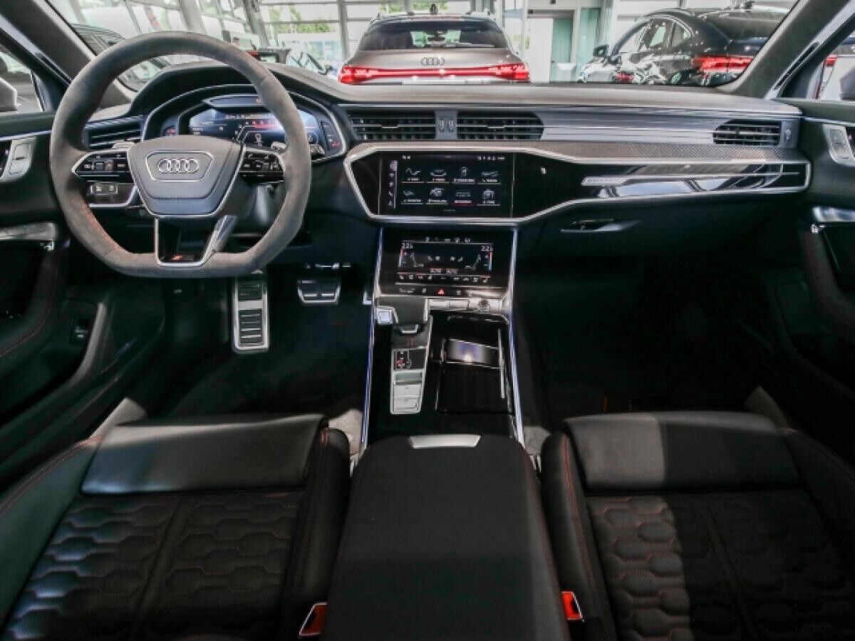 Audi RS6 Avant performance AHK Pano Keramik B&O Laser