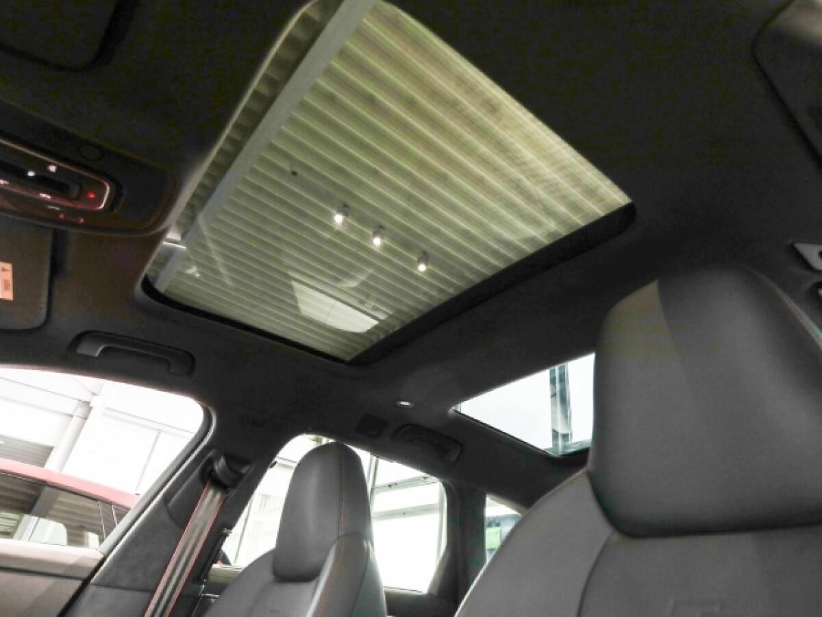 Audi RS6 Avant performance AHK Pano Keramik B&O Laser