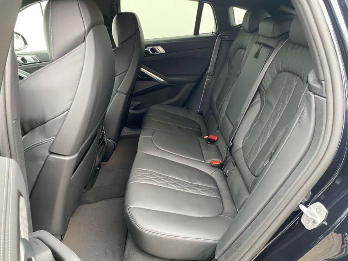 BMW X6 xDrive40d LAGERABVERKAUF!