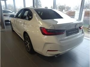 BMW 330 e Limousine ab Lager! 0,5% Versteuerung!