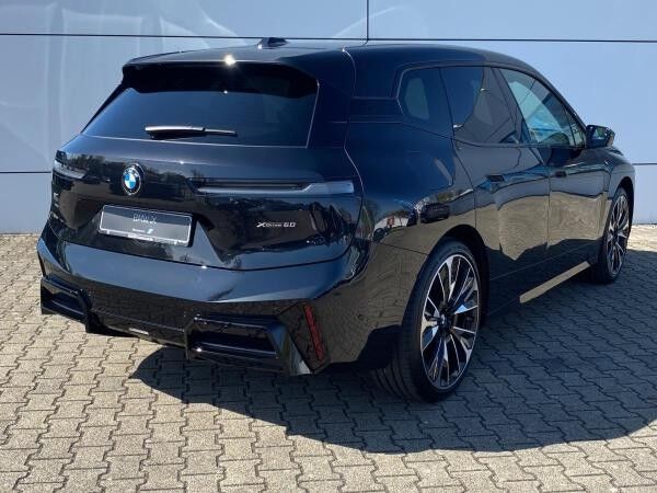 BMW ix iX xDrive60 🔥600km Reichweite /Neues Modell ✅ Autobahnassistent+Wärmekomfort Paket+ Innovationspaket