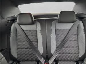 Volkswagen T-Roc R-Line mit Allwetterreifen