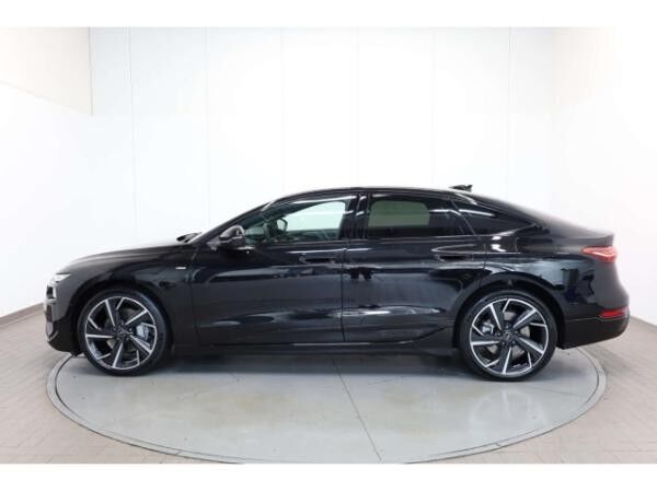 Audi A6 e-tron Sportback quattro S line UPE: 103.185,00 €